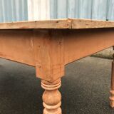 Farm table