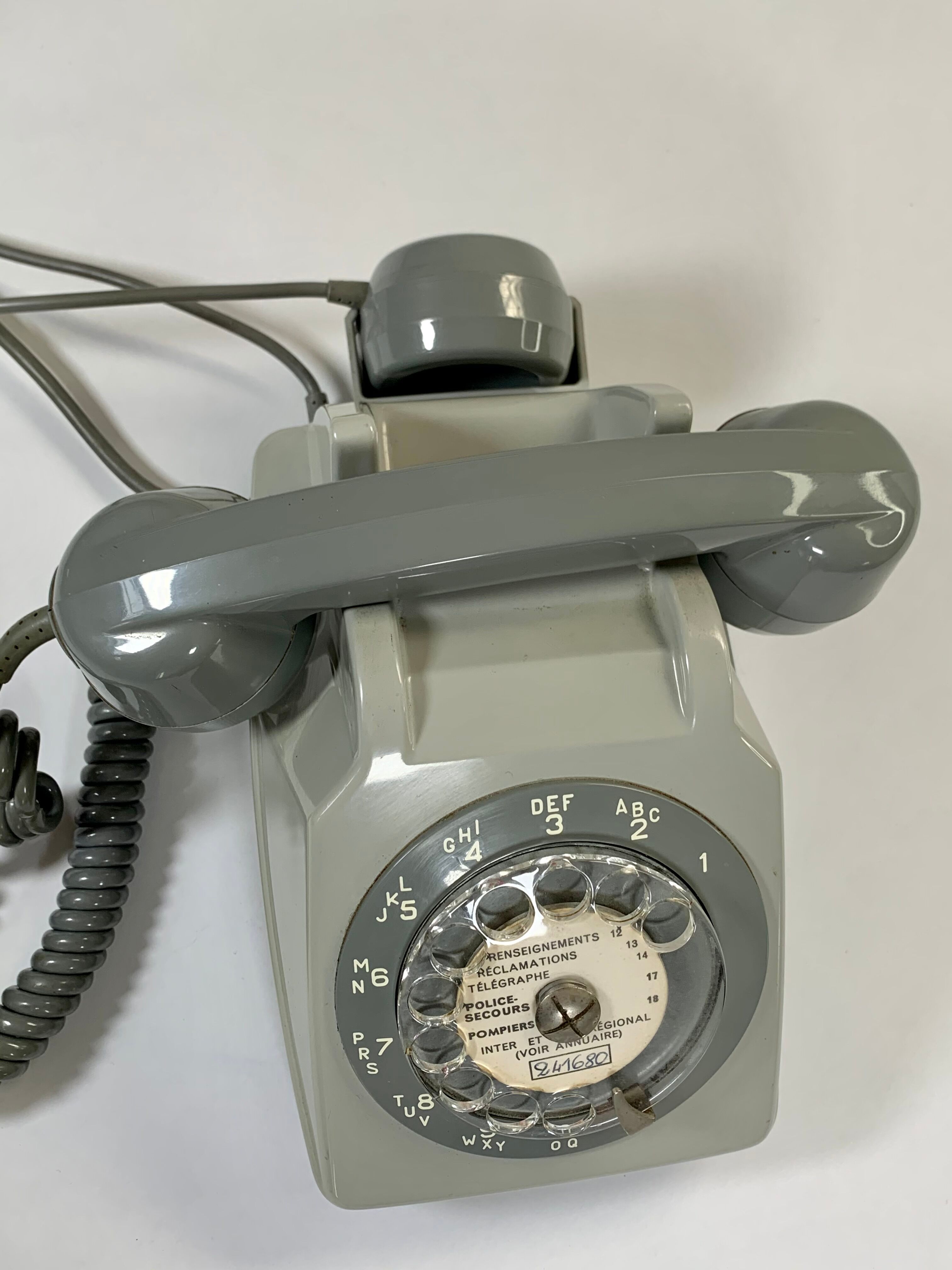 Téléphone de bureau vintage de marque Ericsson années 1960