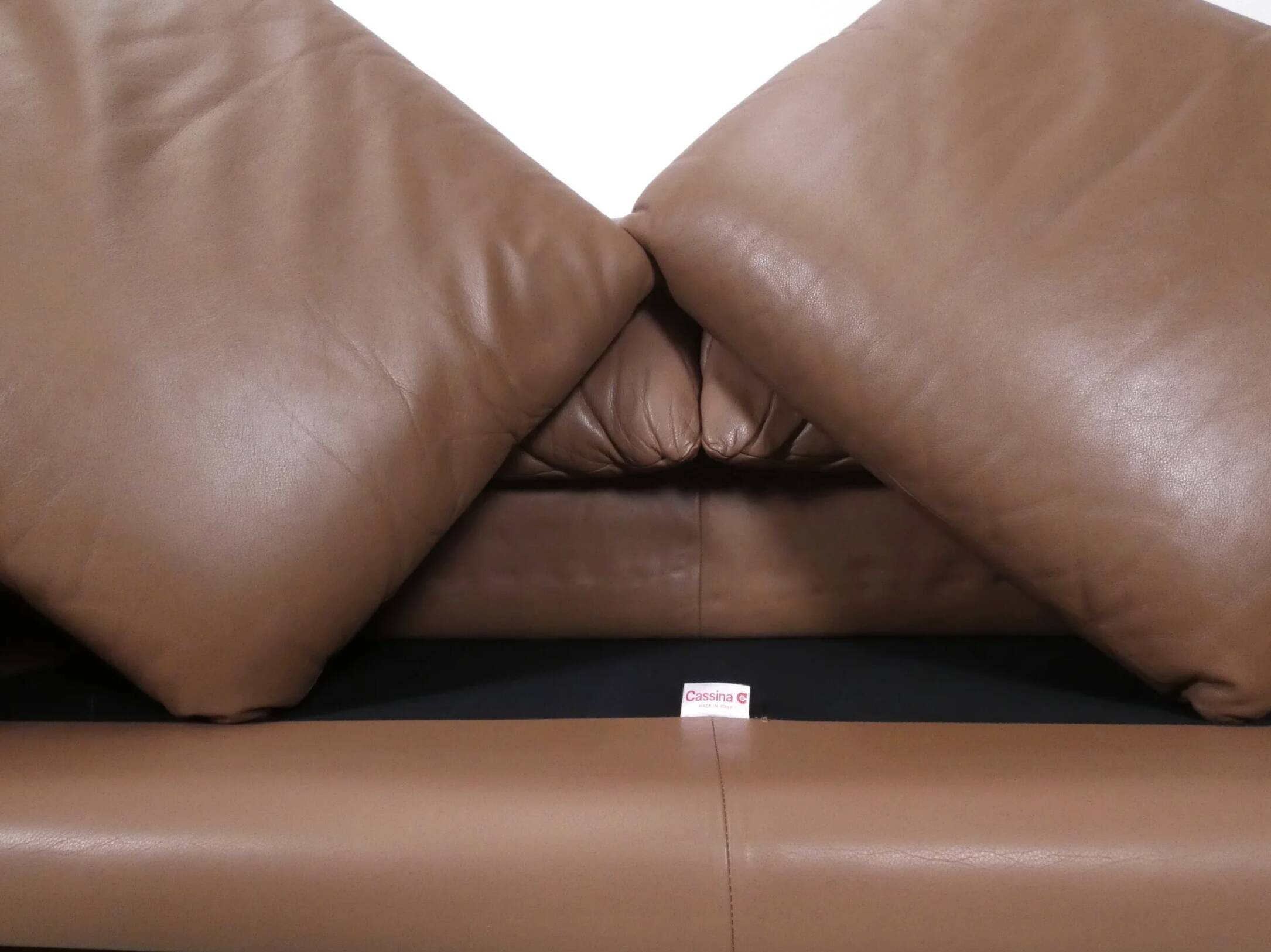 Set of Cassina Maralunga 2 seaters in mocca leather