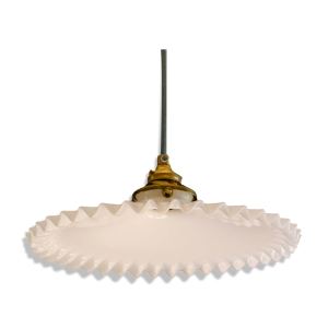 suspension opaline blanche