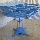 blue garden furniture "The earth is flat"