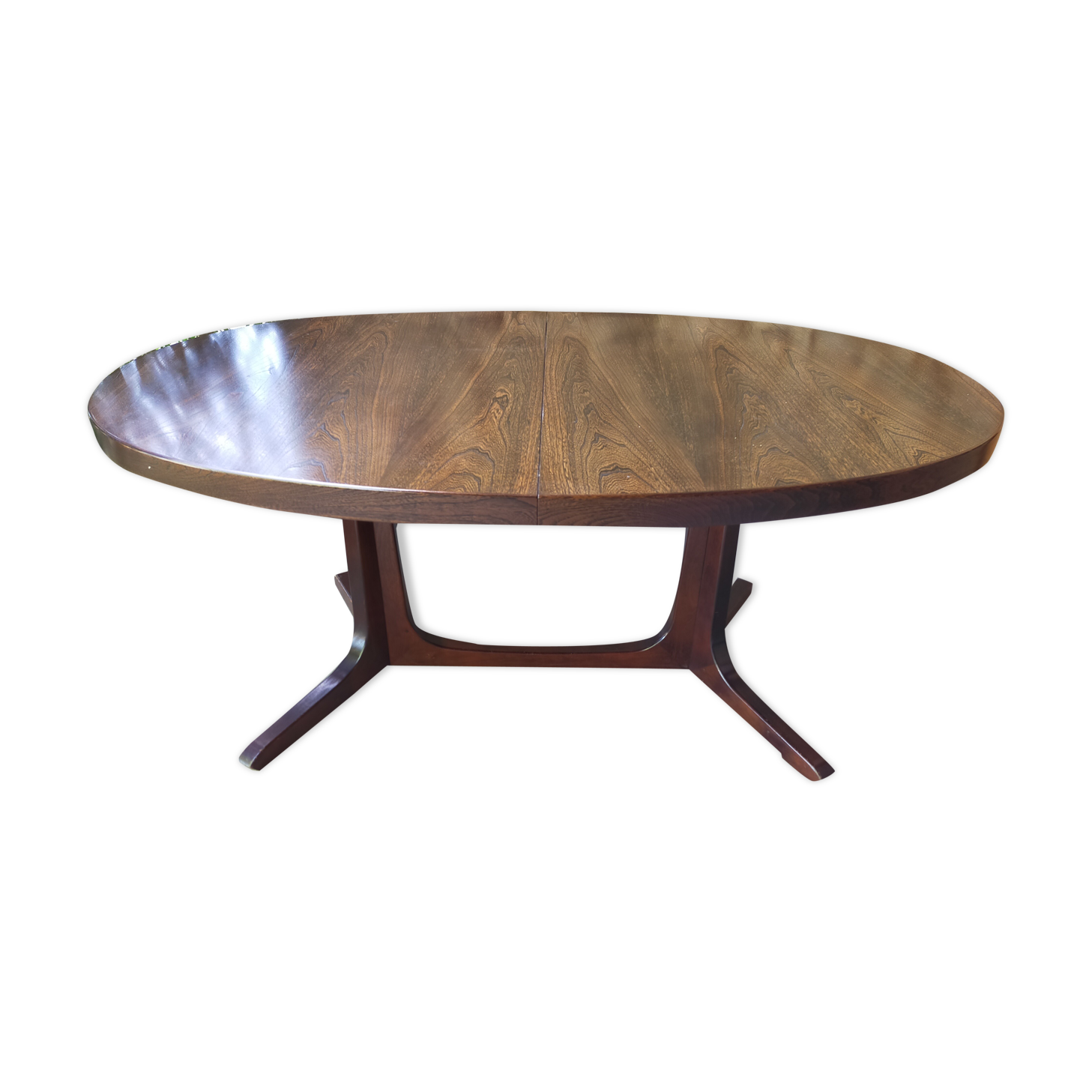 Baumann oval table