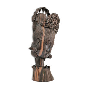 Buste en bois de femme à coiffe
