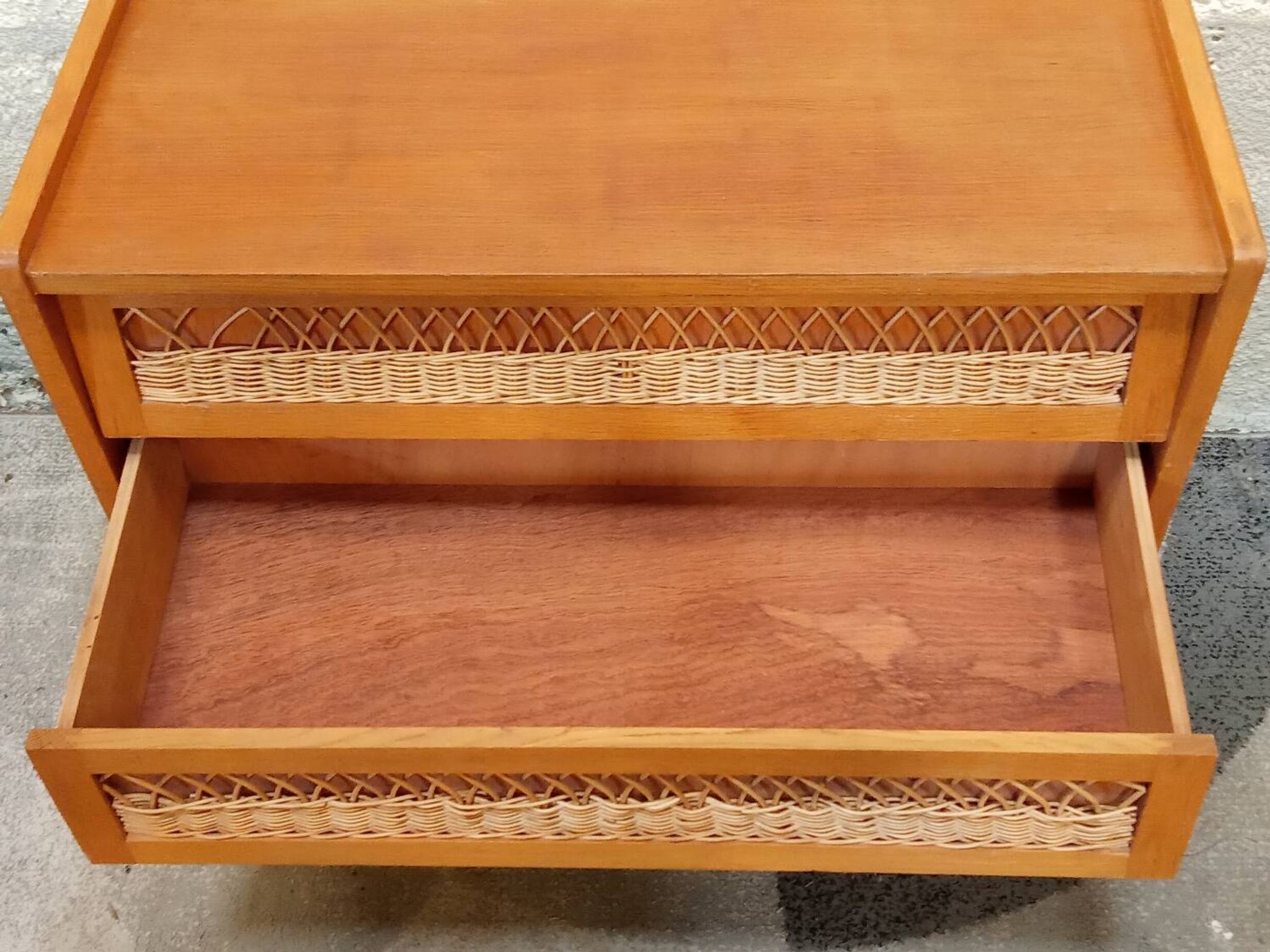 Wooden and rattan chest of drawers from the 50s/60s