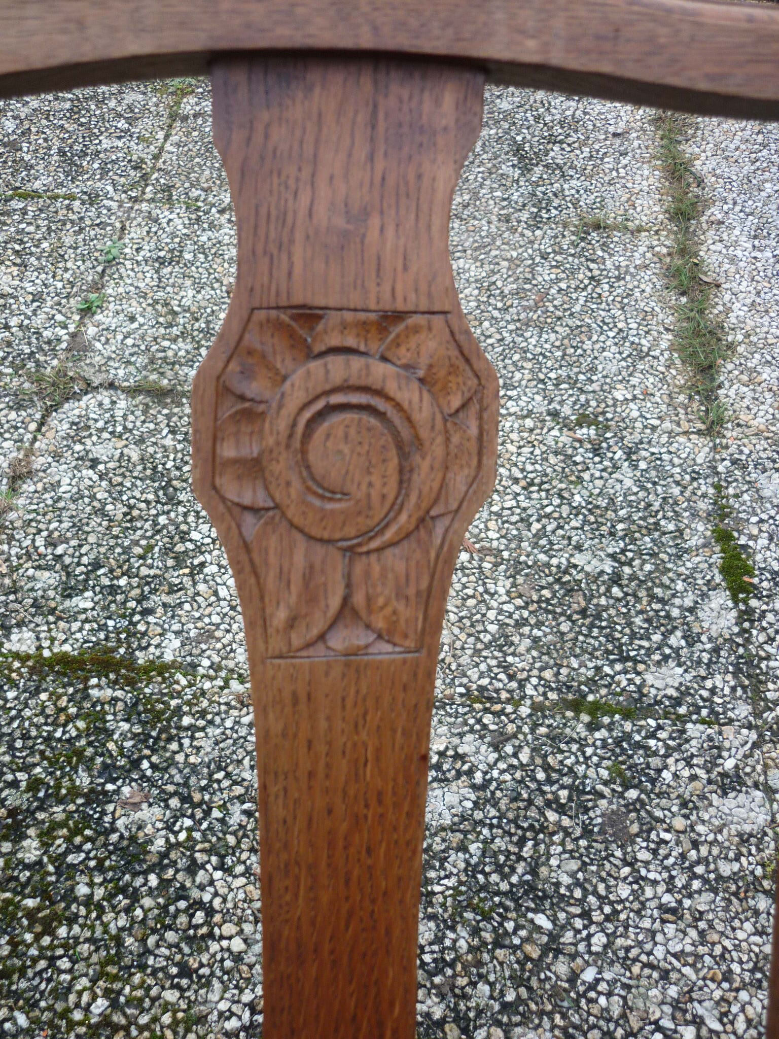 Wooden chair and art-deco annage