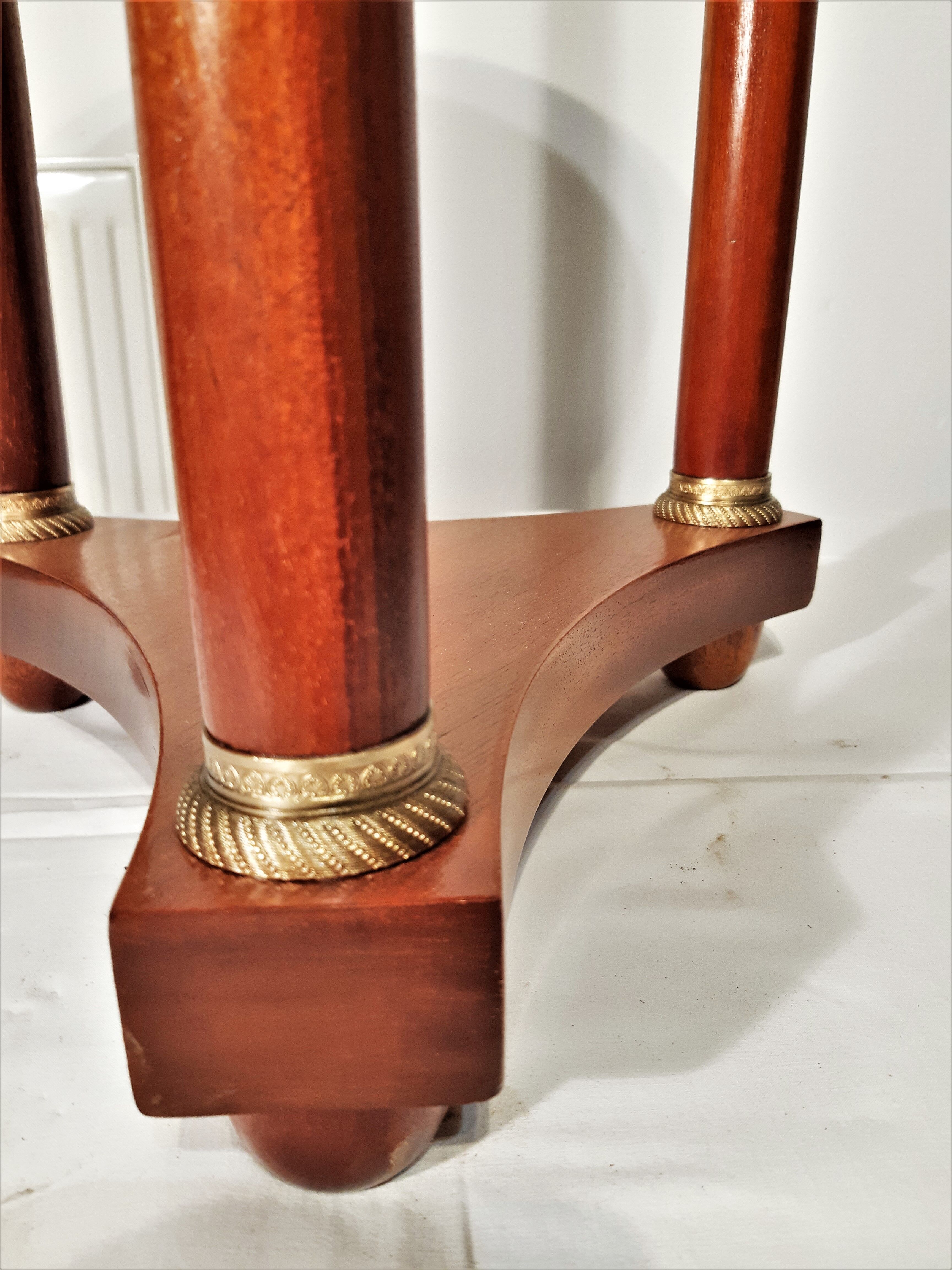 Healing/small empire table tripod with columns