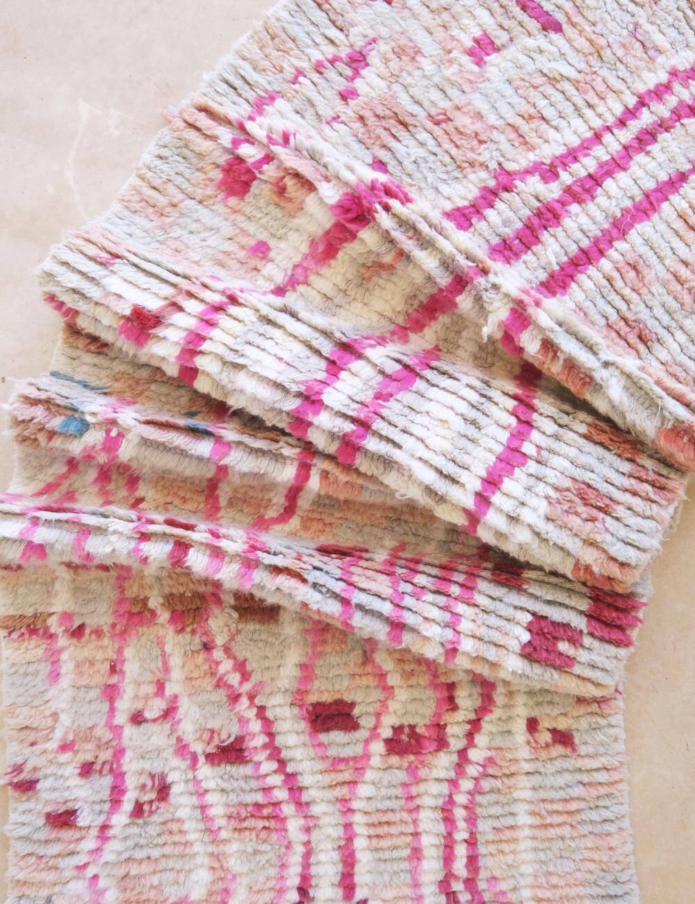 Pink Hallway Rug - 391 x 83 cm