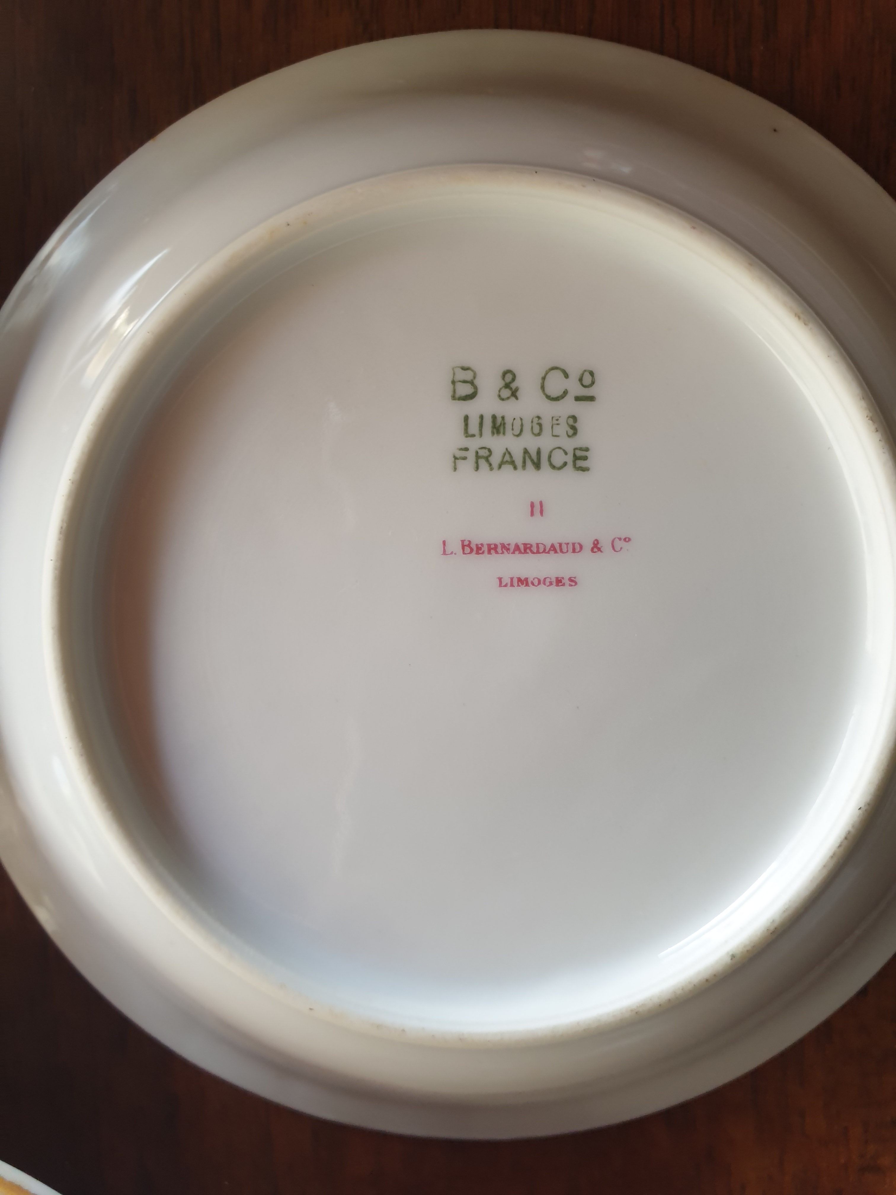 Bowl set and plates