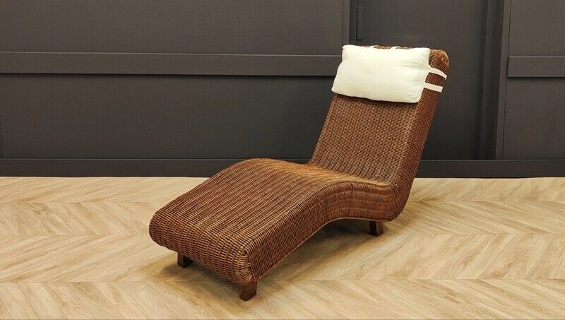 Vintage lounge chair