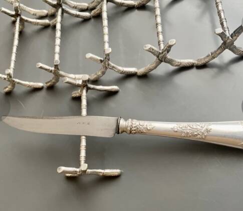 11 silver-plated metal knife rests, Art Nouveau, Morlot