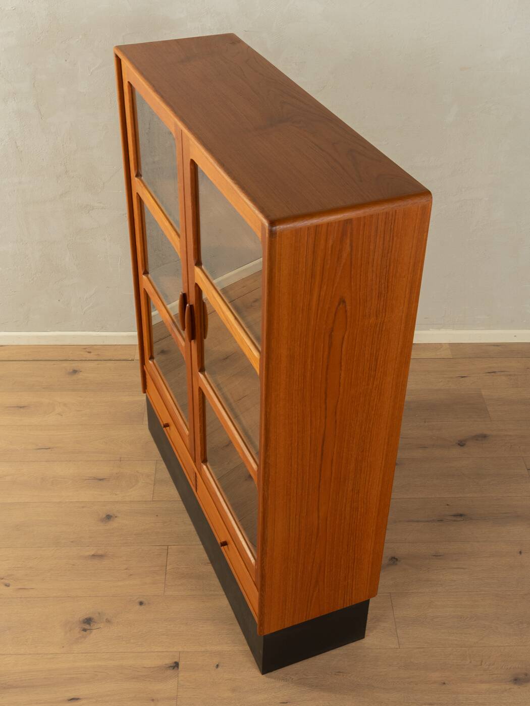 80s illuminated Showcase in Danish Design