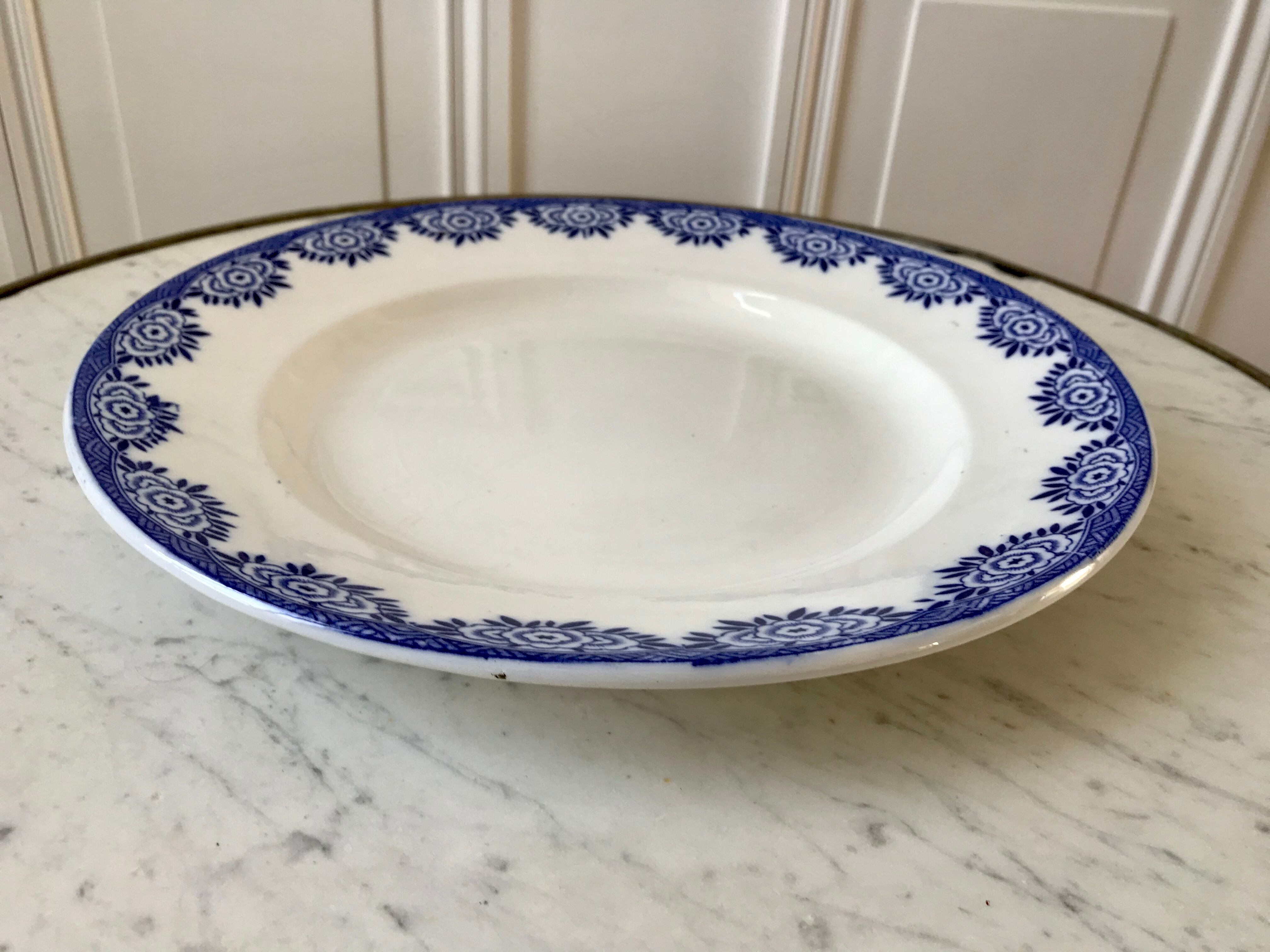 large round dish DIgoin Sarreguemines Casino model "Capri" years 50-60