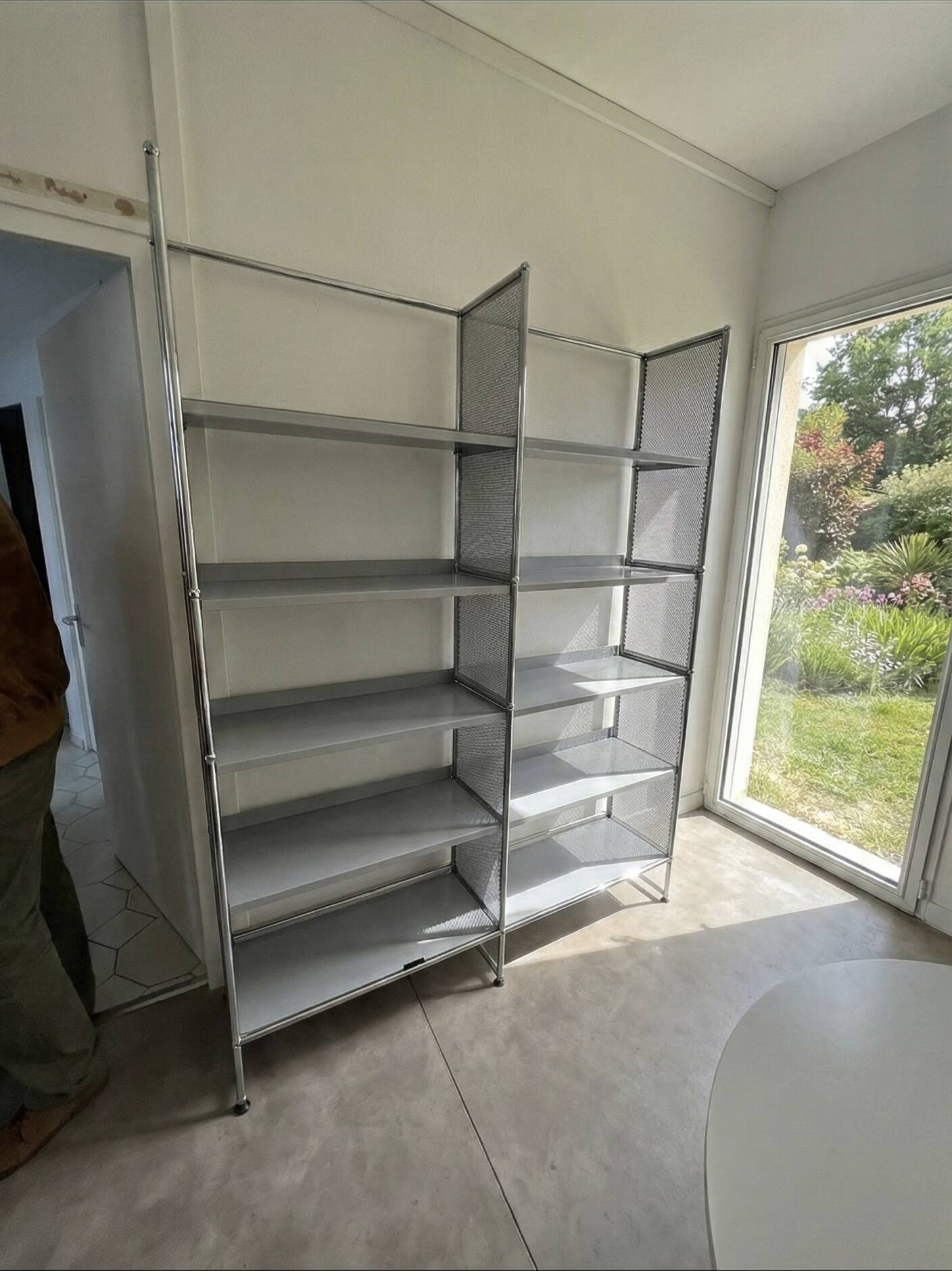 USM Haller Library – Grey – Perforated sheet metal – 150 x 200 cm