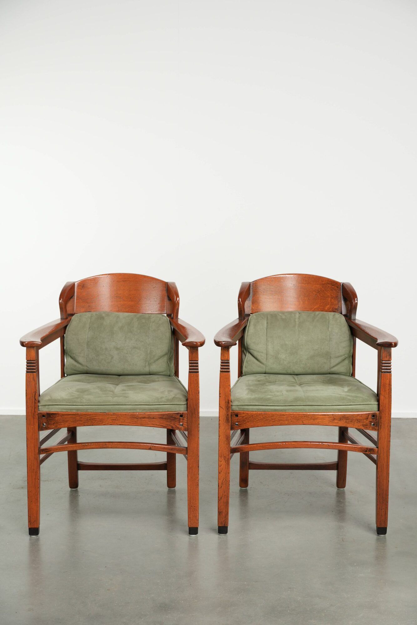 Set of 8 Art Nouveau/Jugendstil dining chairs with suede upholstery