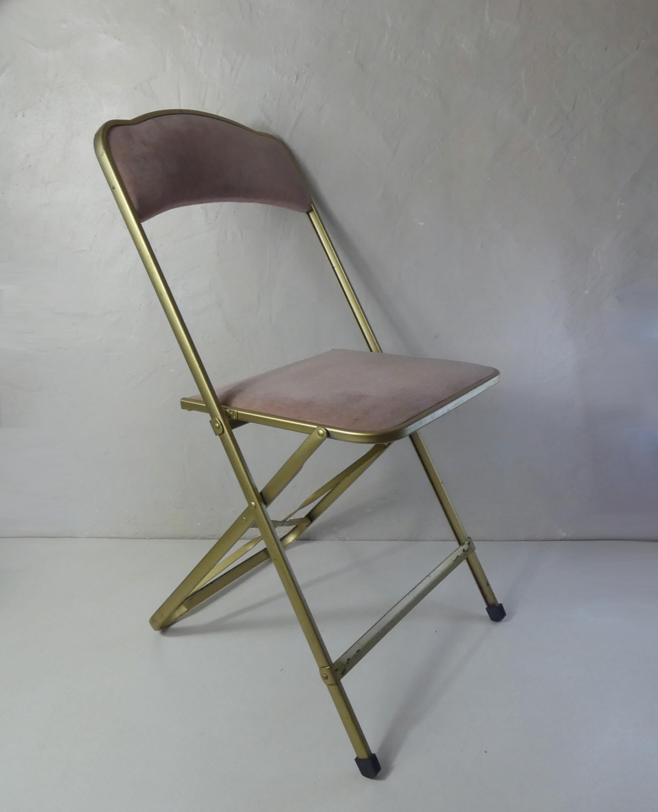 Folding chair chaisor powder pink velvet