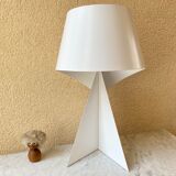 Ribbon lamp design Claire Norcross white laqué steel