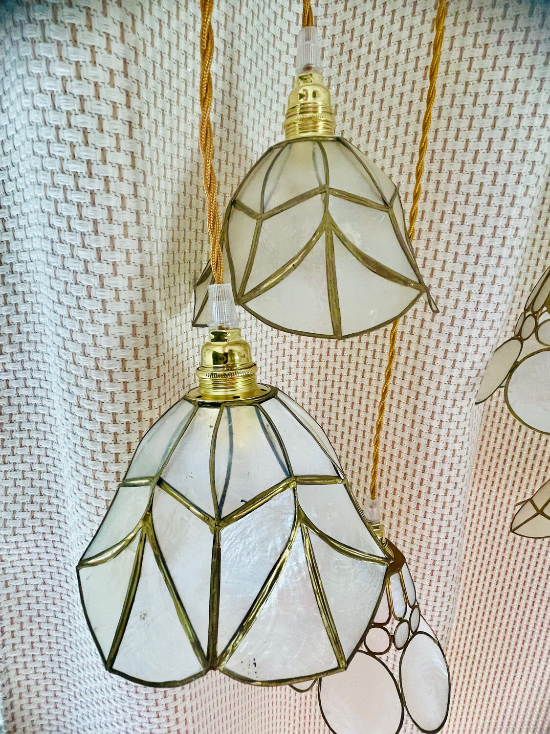 Pair of portable lamps in mother-of-pearl and brass