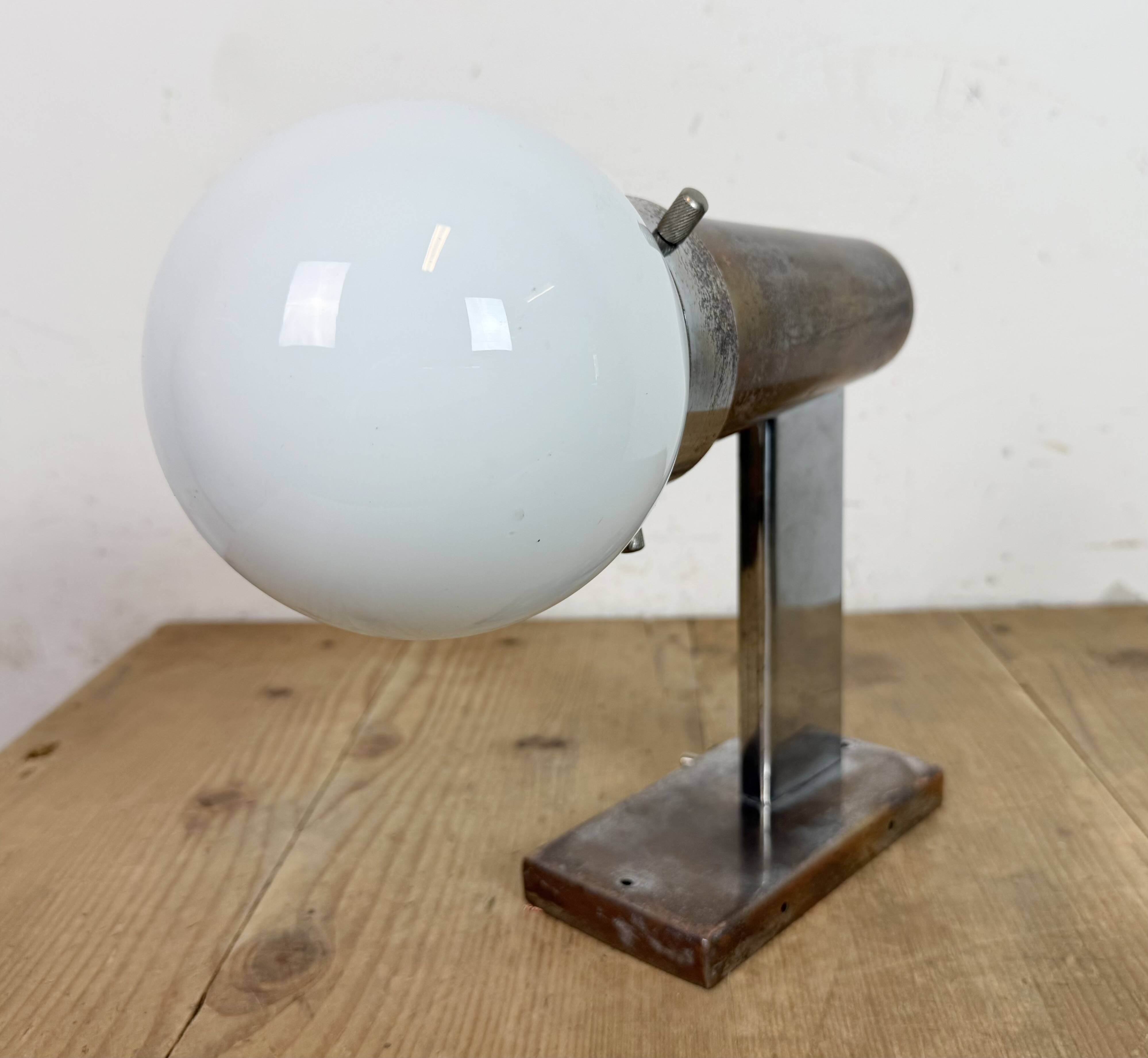 Vintage Art Deco Wall Light with Opal Glass, 1930s