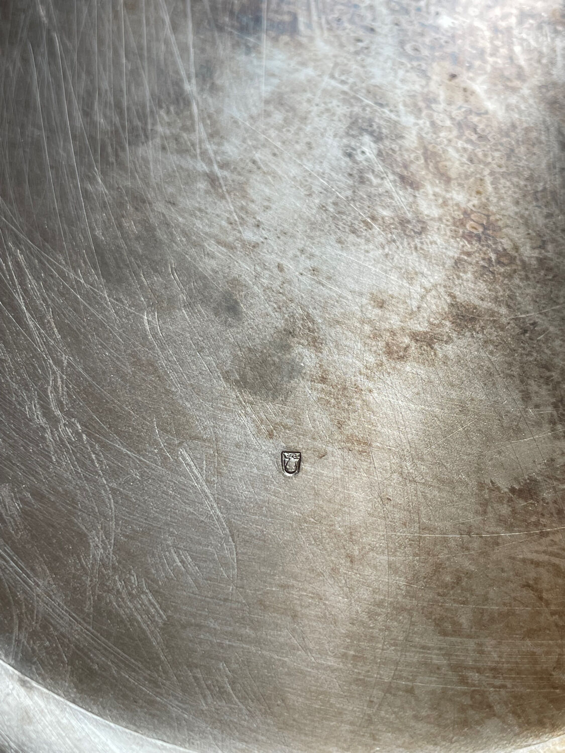 Champagne bucket with its fund