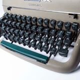 Typewriter remington Quiet Riter Miracle tab