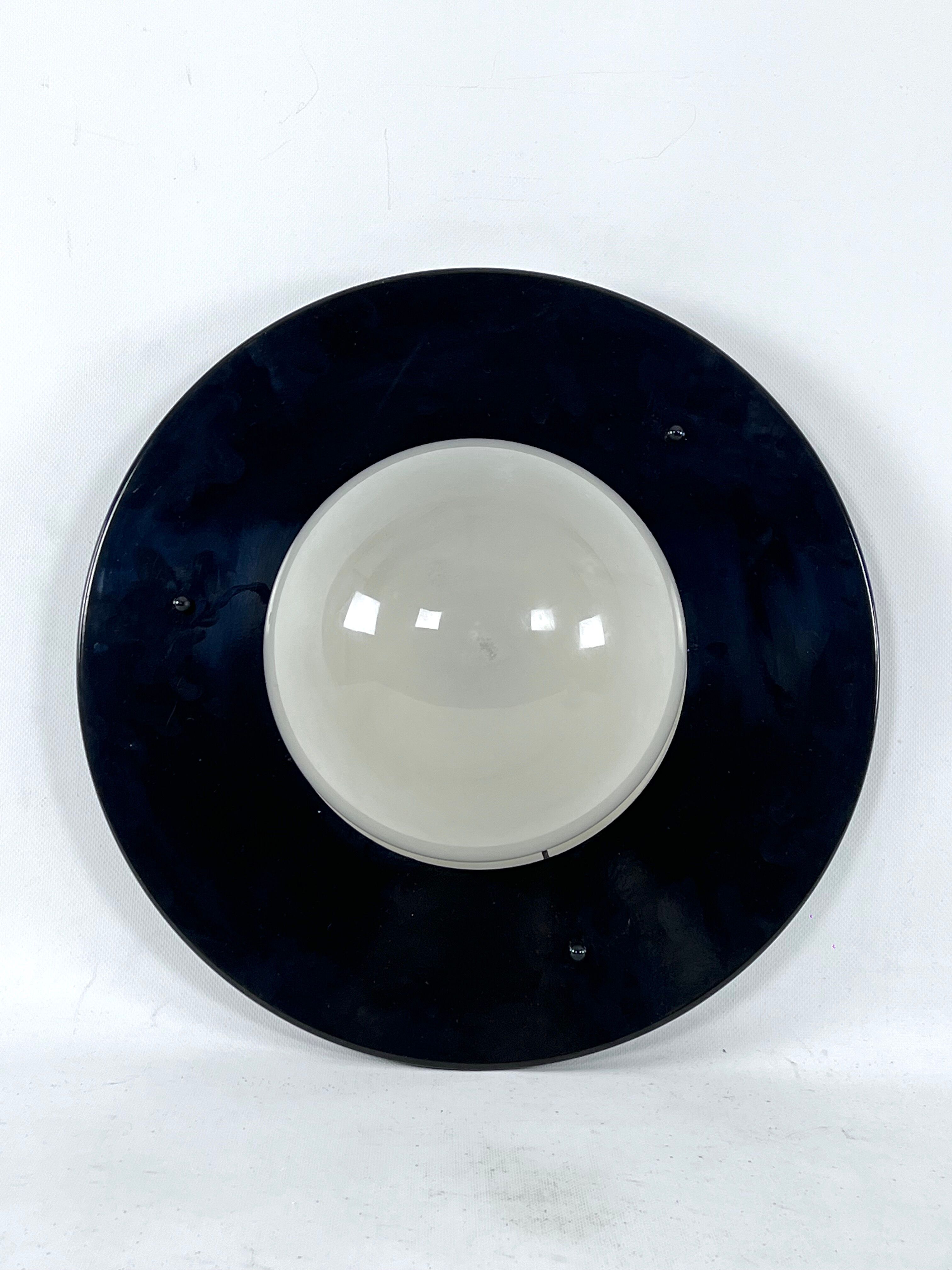 Rare Bulbo Grande ceiling or wall lamp by Quattrifolio. Italy 1970s