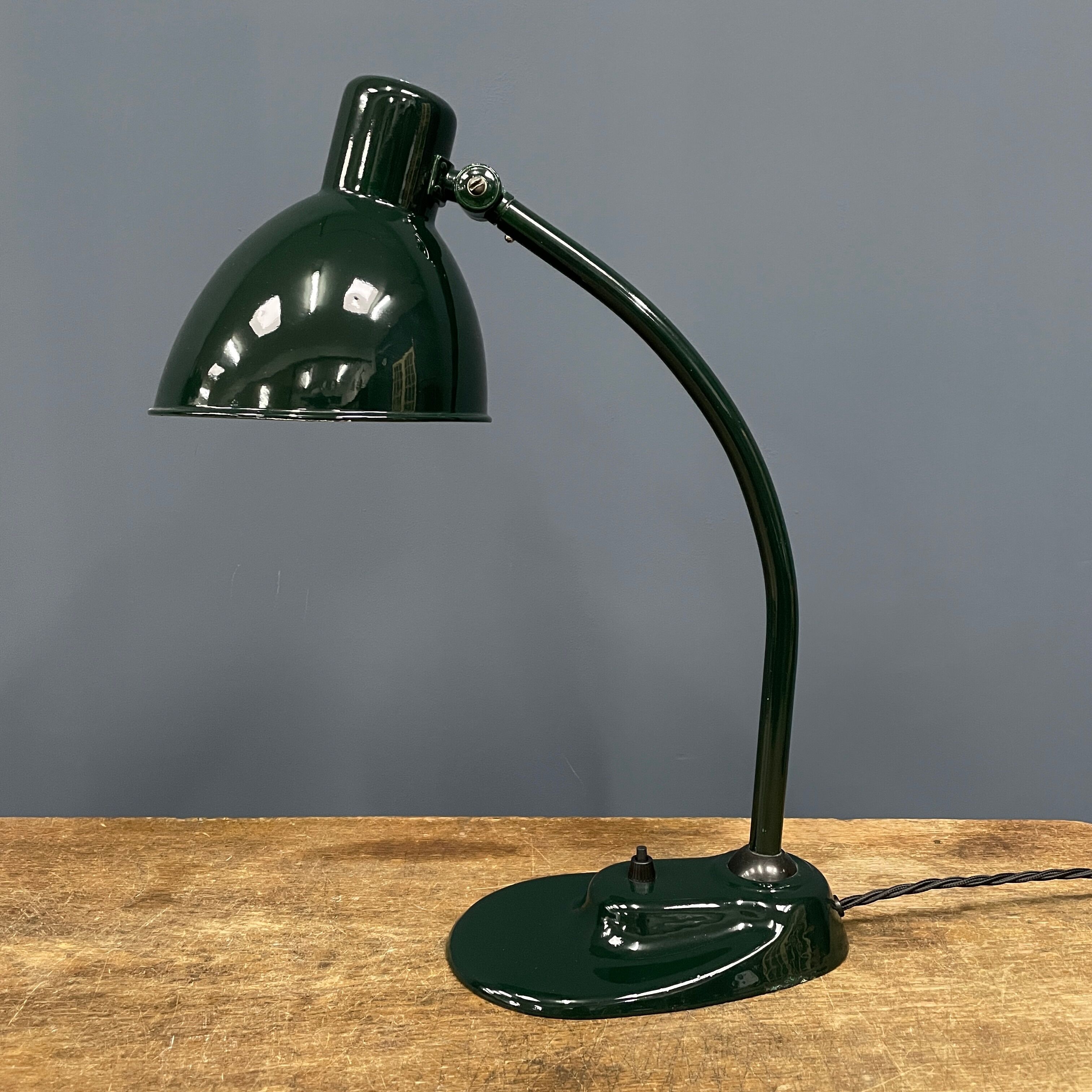 Dark green Bauhaus Kandem desk lamp model 1089
