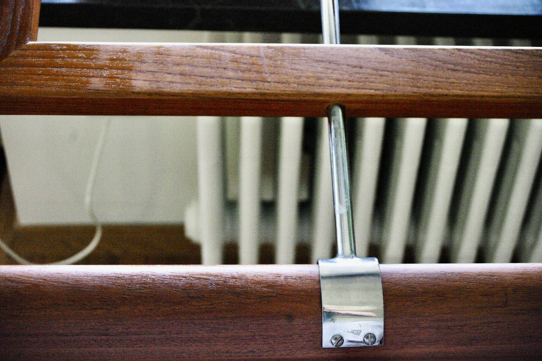 Vintage minerva daybed in solid teak and alcantara by peter hvidt for john stuart 1950s