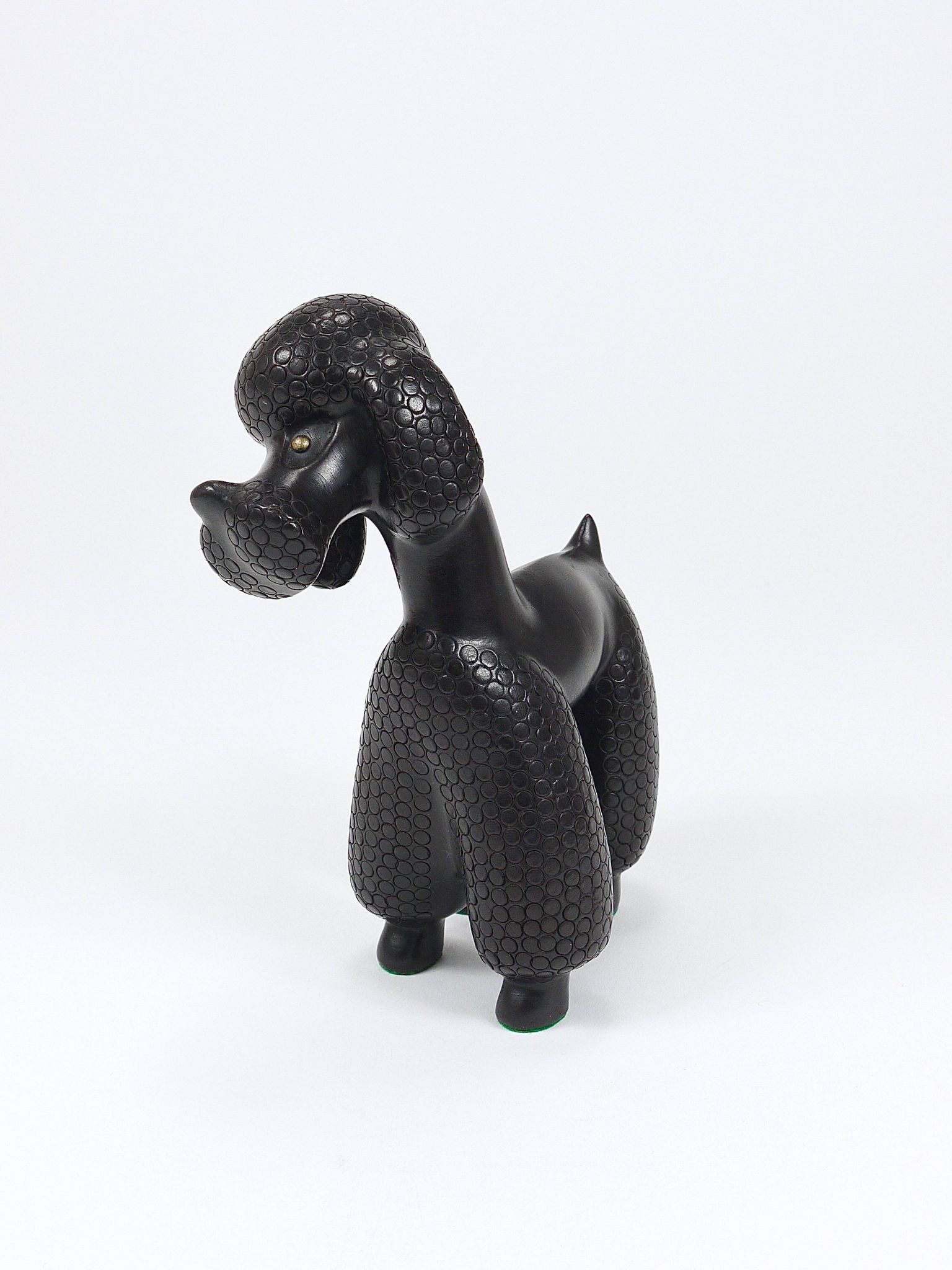 Charming figurine sculpture of a poodle dog by Leopold Anzengruber, Austria, 1950s.