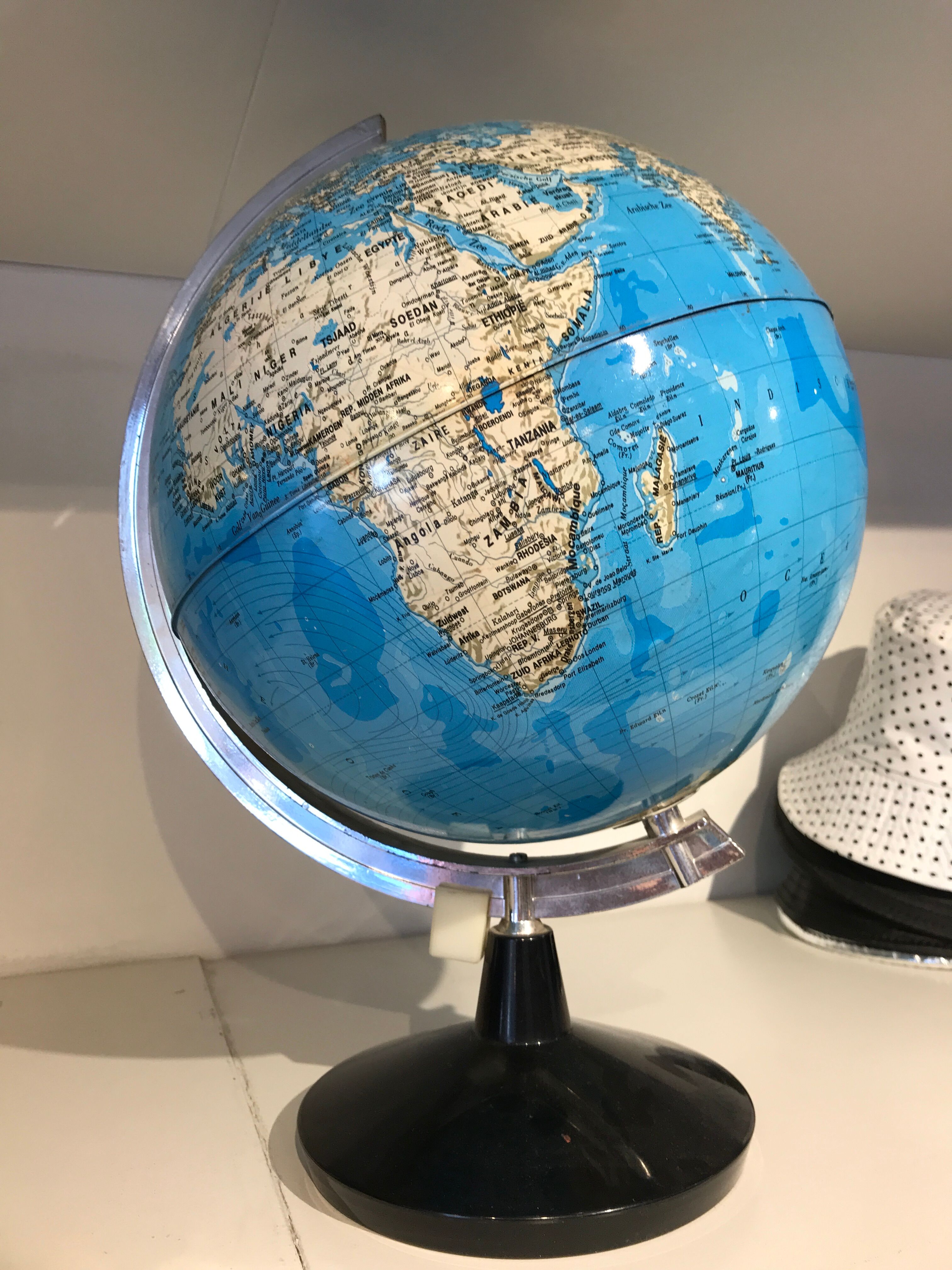 Globe terrestre vintage