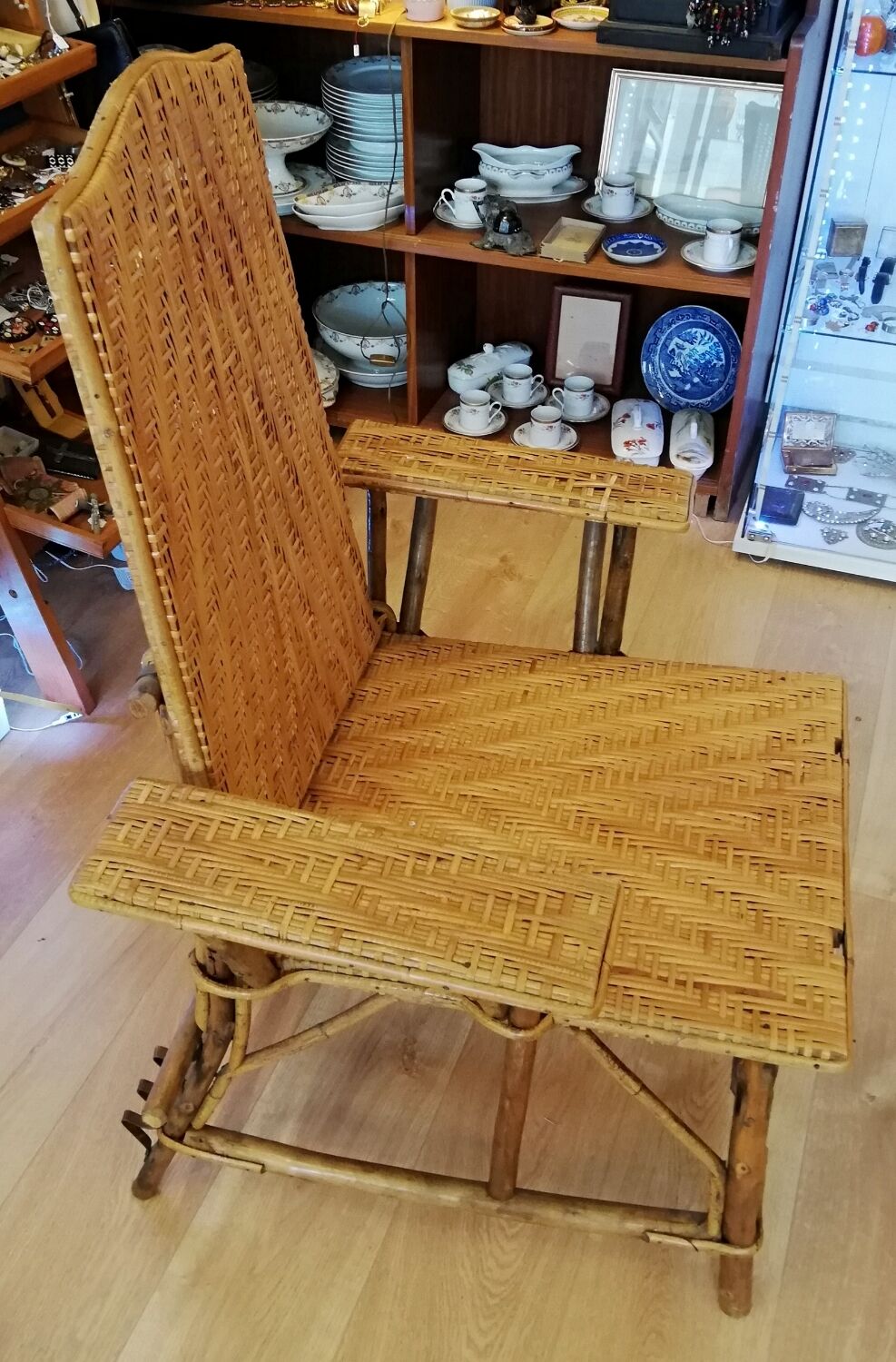 Rattan lounge chair 1920