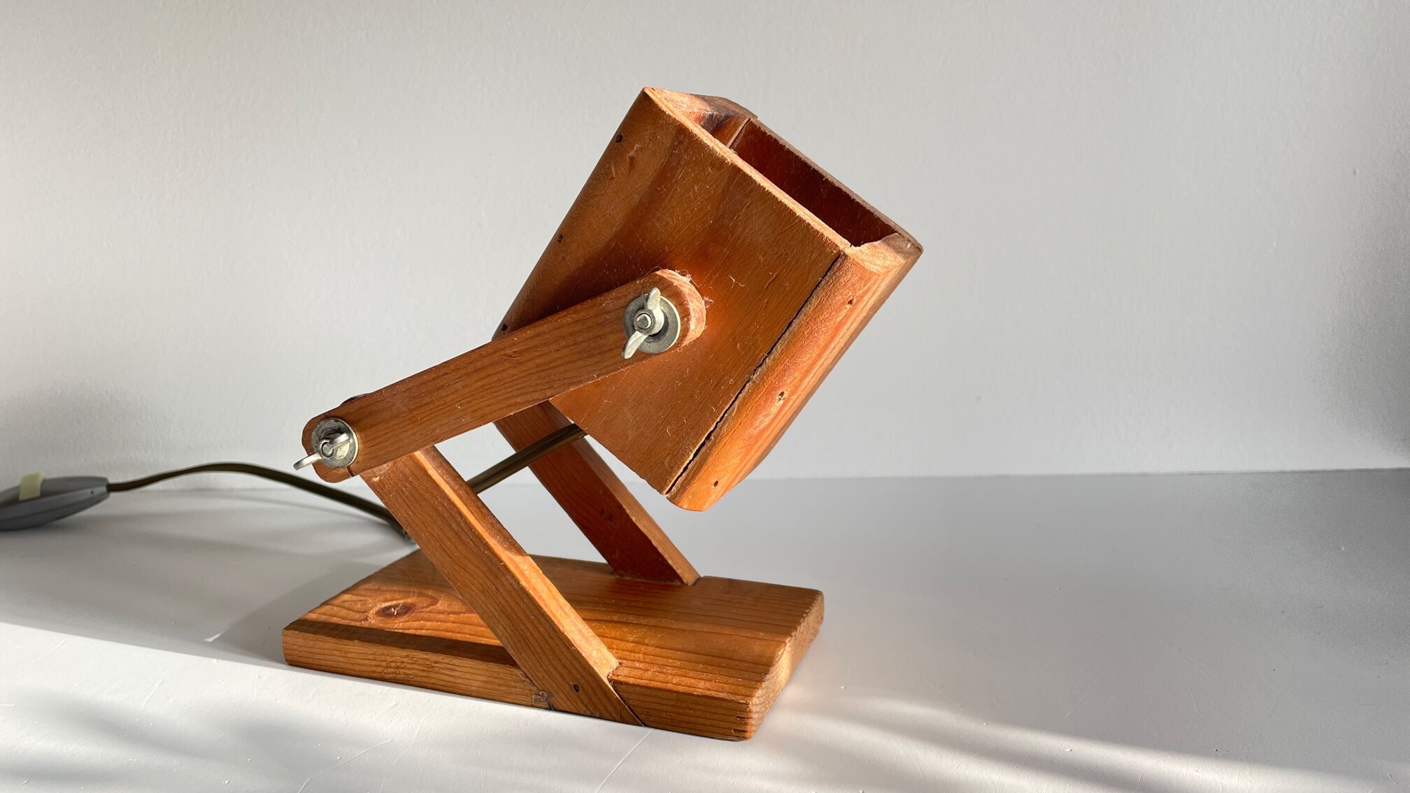 Articulated wooden lamp 70s/80s