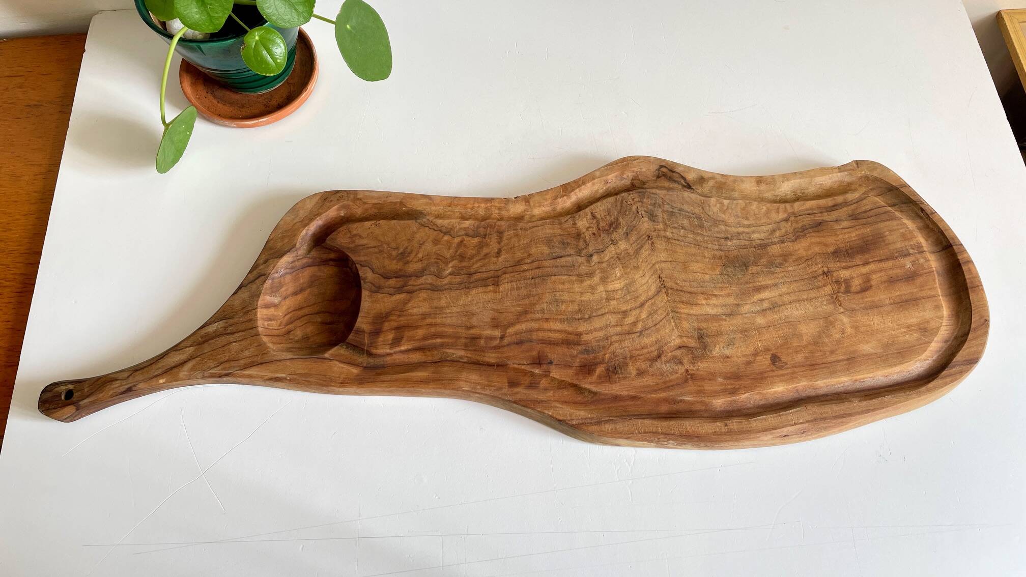 XL Vintage Olive Wood Cutting Board