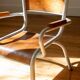 Chaise à accoudoirs pour enfant - Mobilier scolaire vintage, années 50-60