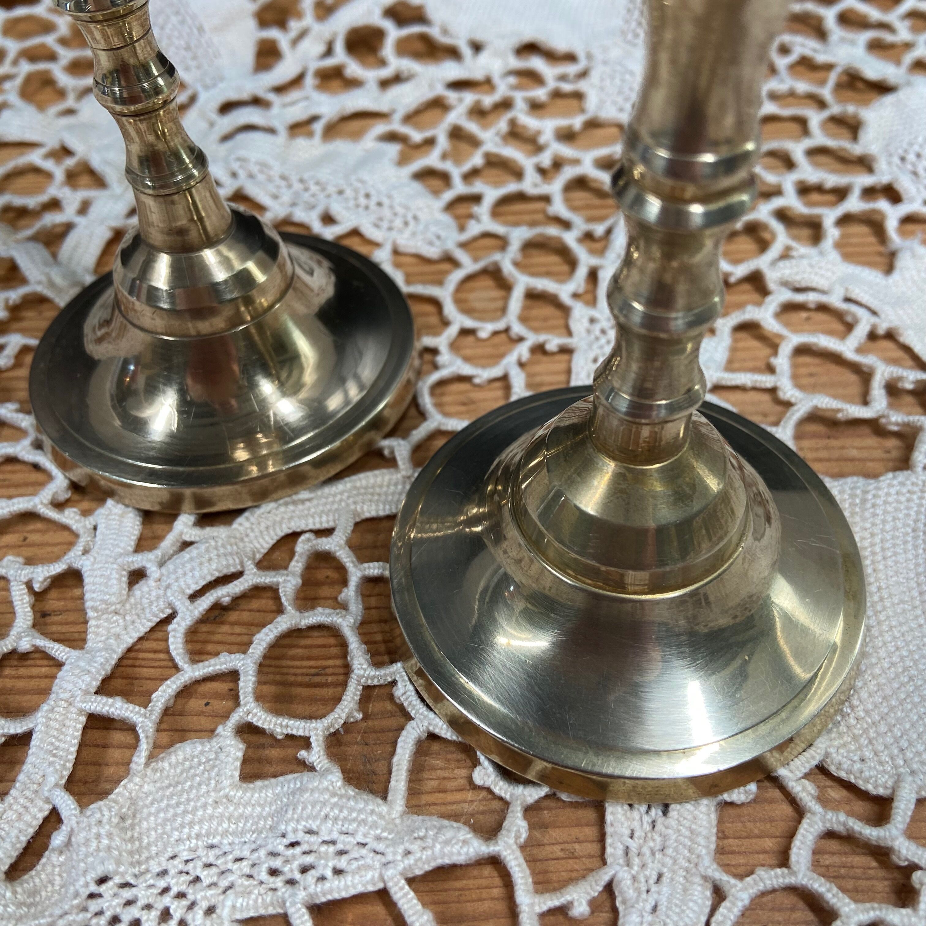 Set of 2 brass candle holders