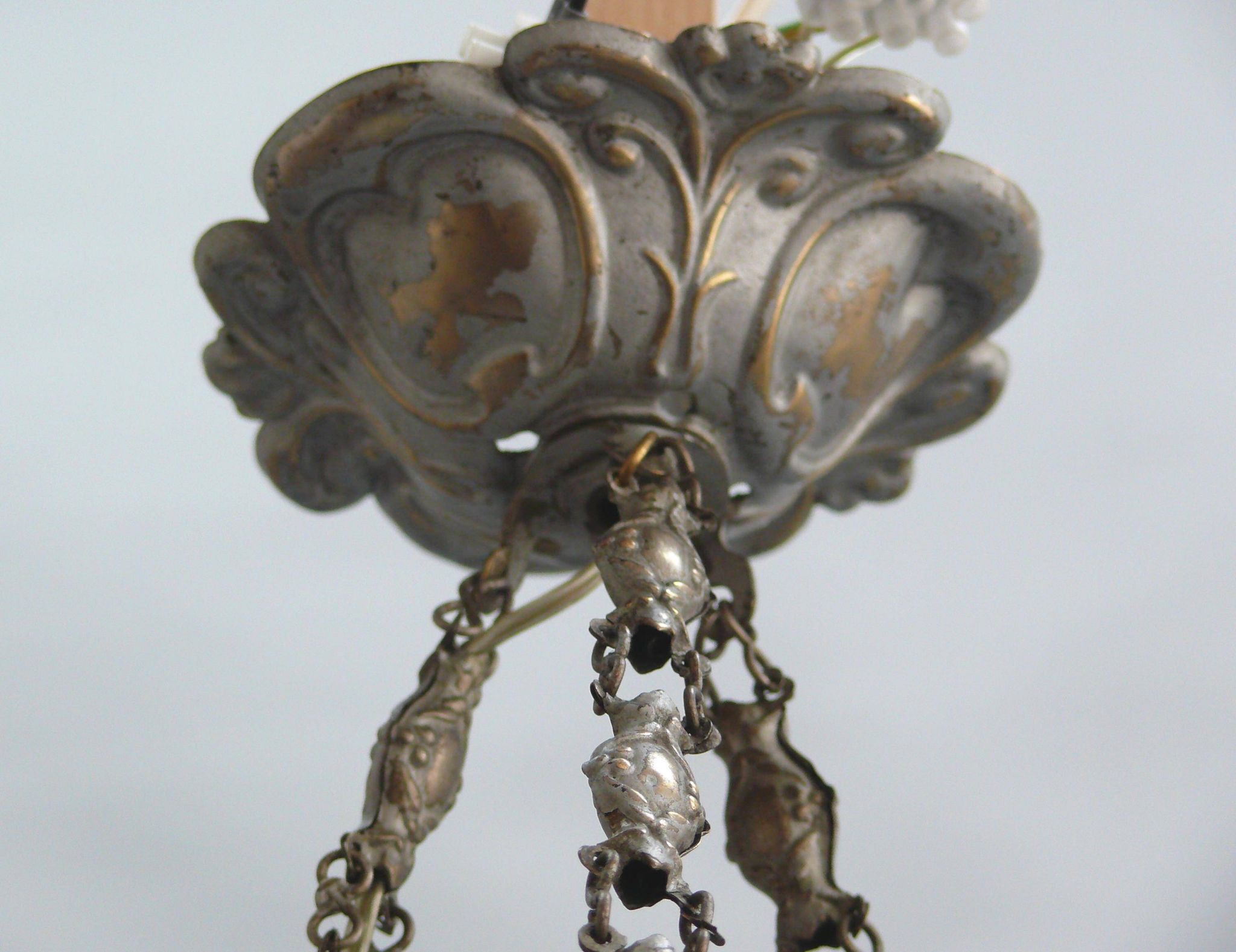 French Art Deco glass pendant light with chain suspension, Muller Frères Lunéville, 1920s-1930s