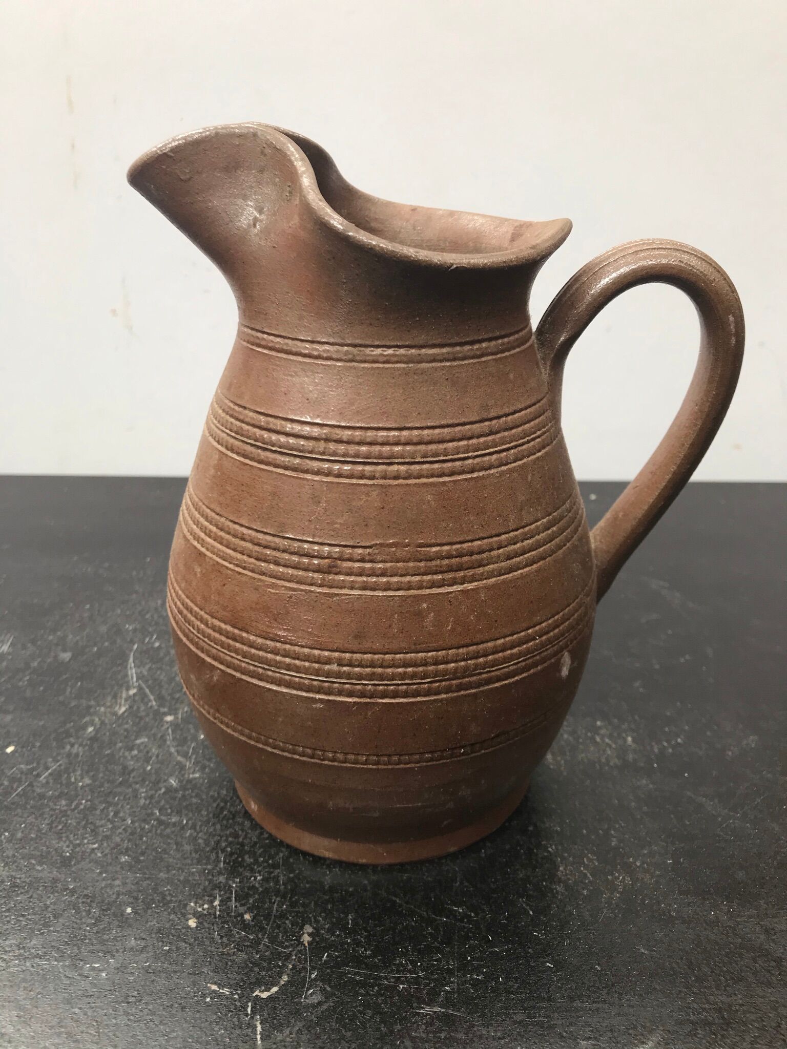 Former PITCHER BONNY Brown Sandstone Light Ciselé 70s FRANCE Vintage