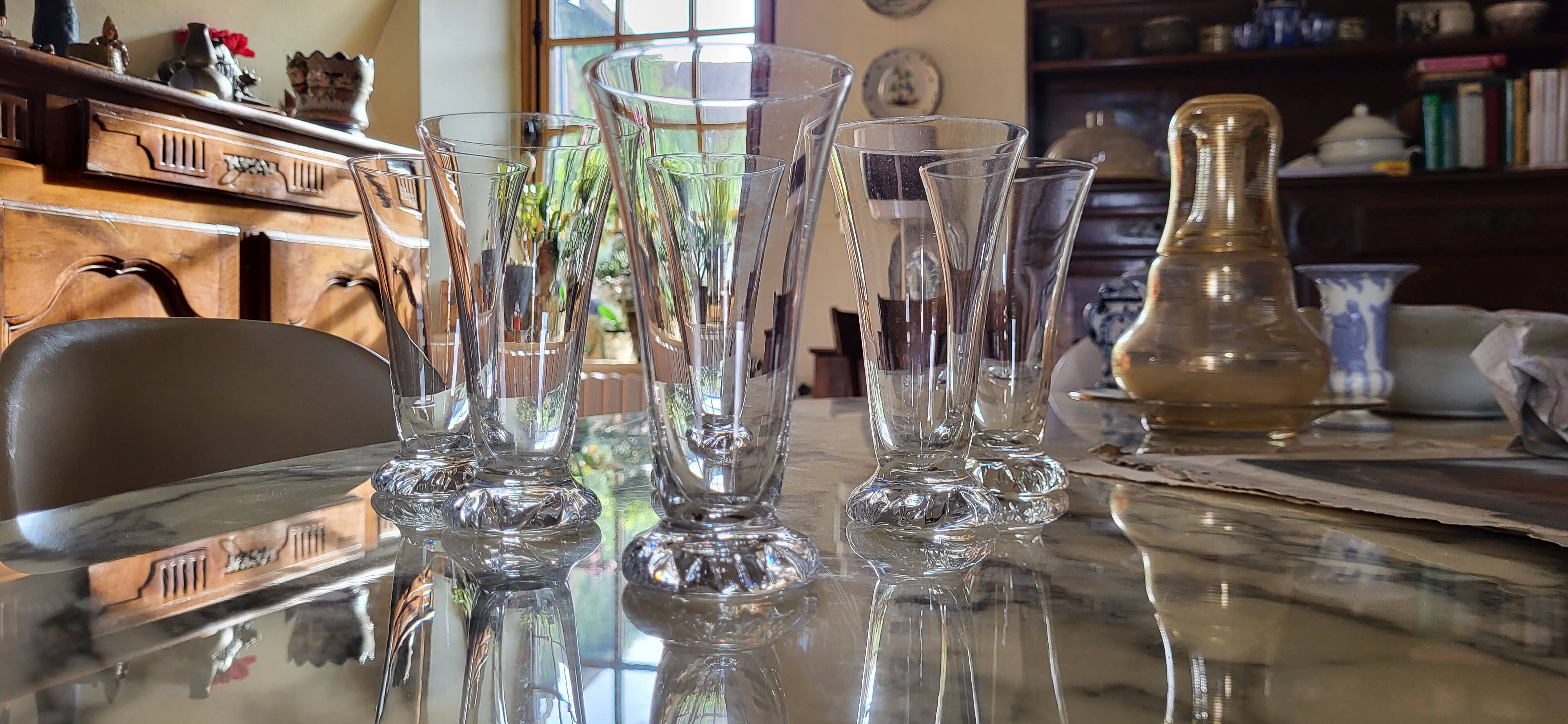 6 crystal flutes Daum, model "Kim", France