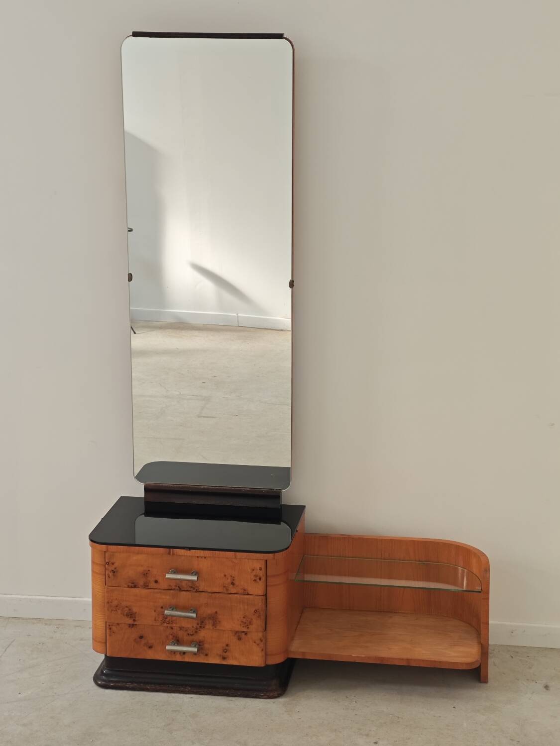 Jindrich Halabala dressing table and bedside tables for Up Zavody 1950