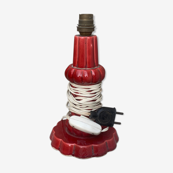 Petite lampe en céramique rouge