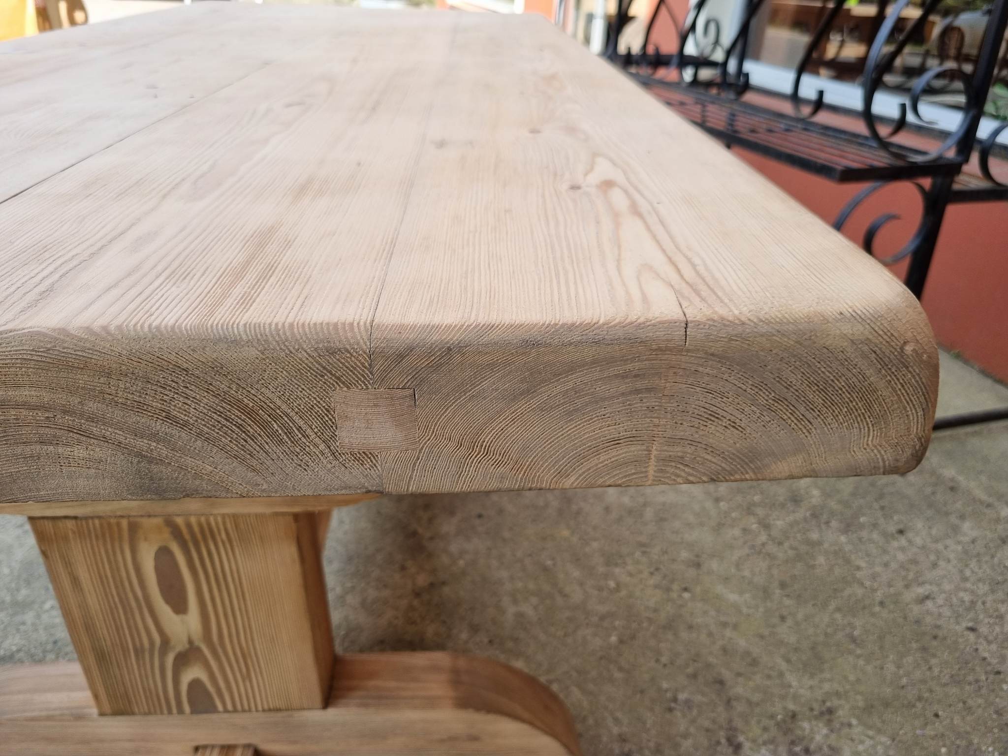 Farmhouse table