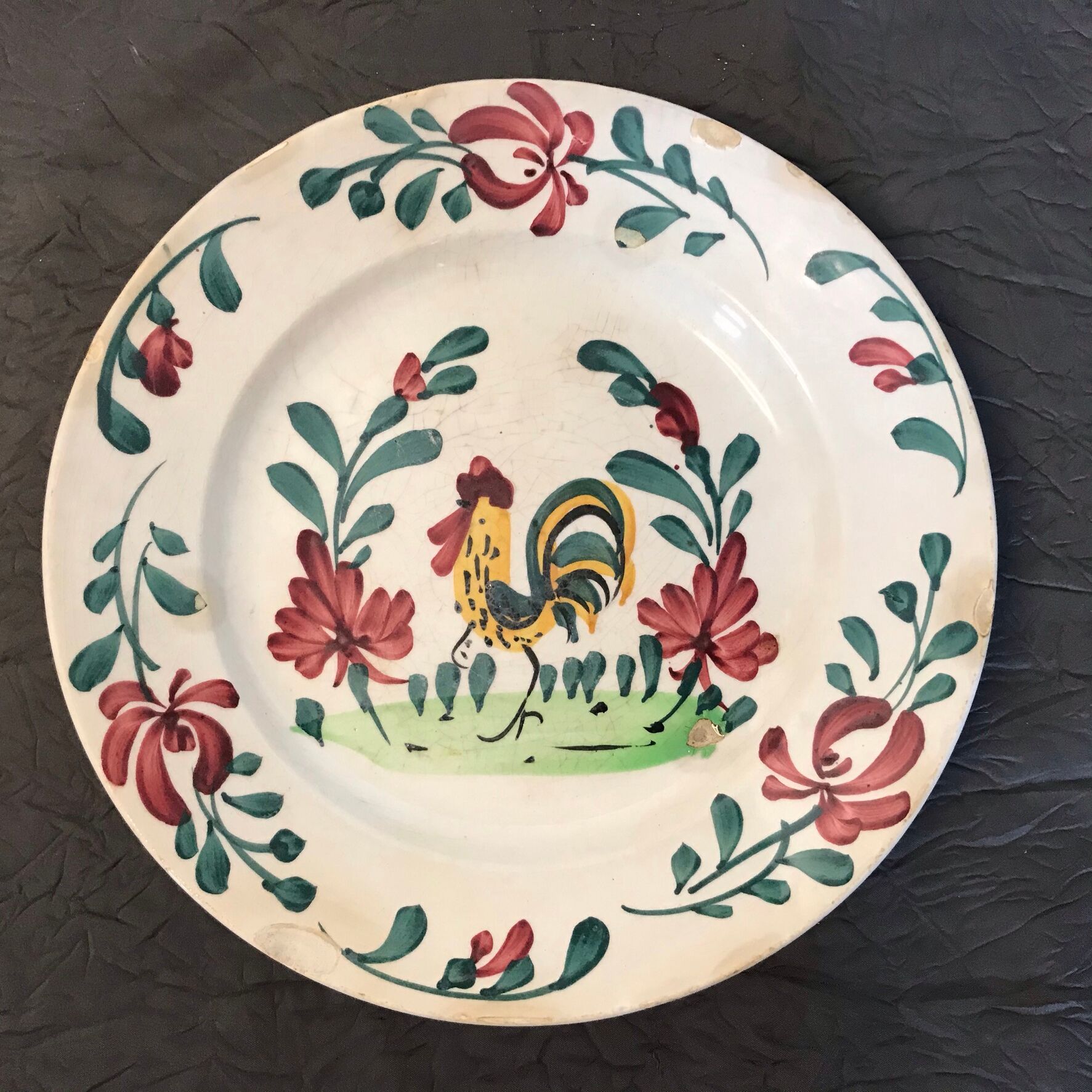 Old rooster plate and flowers earthenware Creil Montereau late nineteenth century
