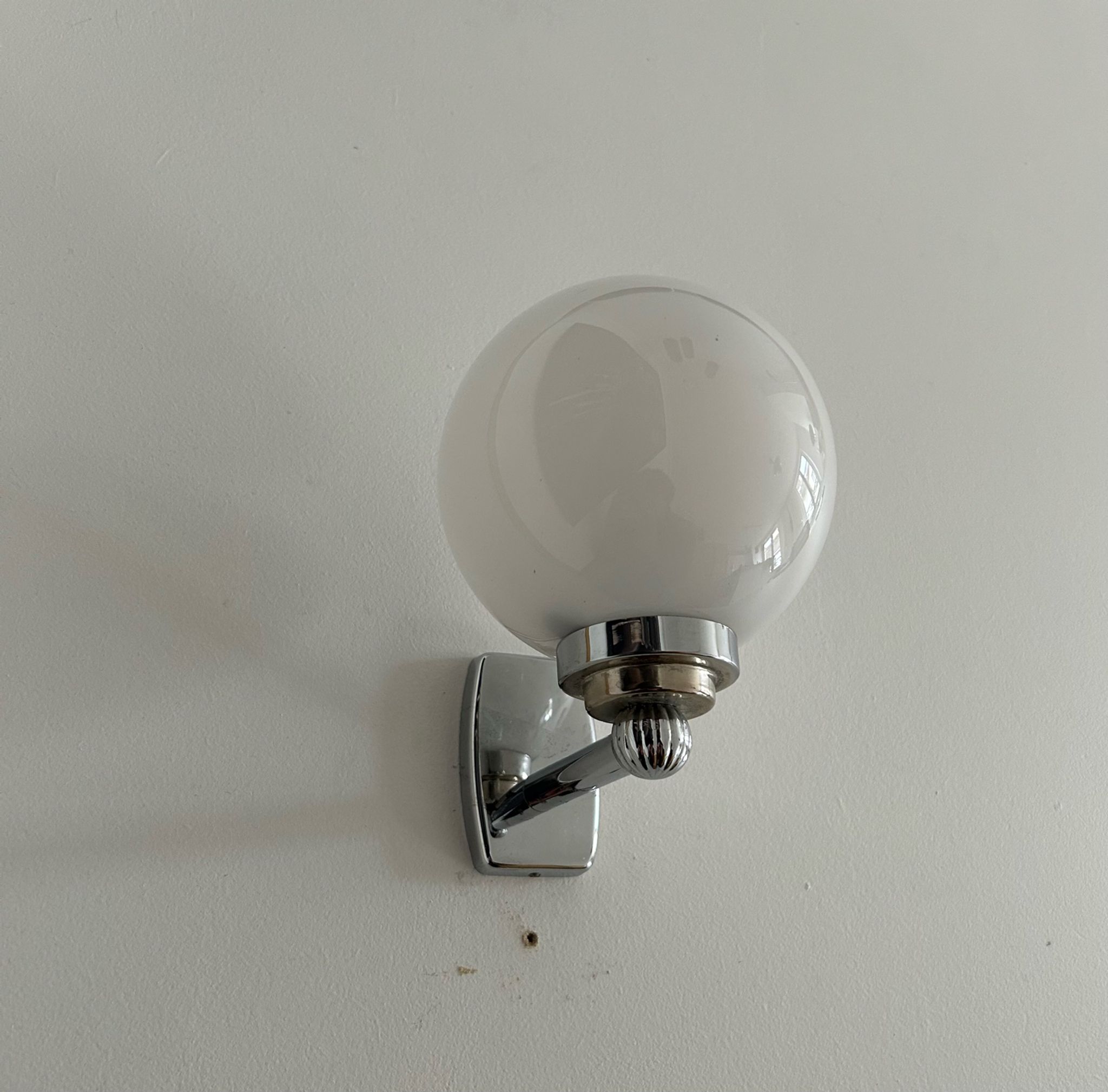 Vintage wall lamp, chromed metal and opaline, France 1970