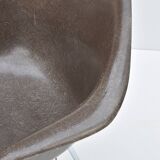 Fauteuil Eames DAX fibre de verre édition Vitra des années 60/70