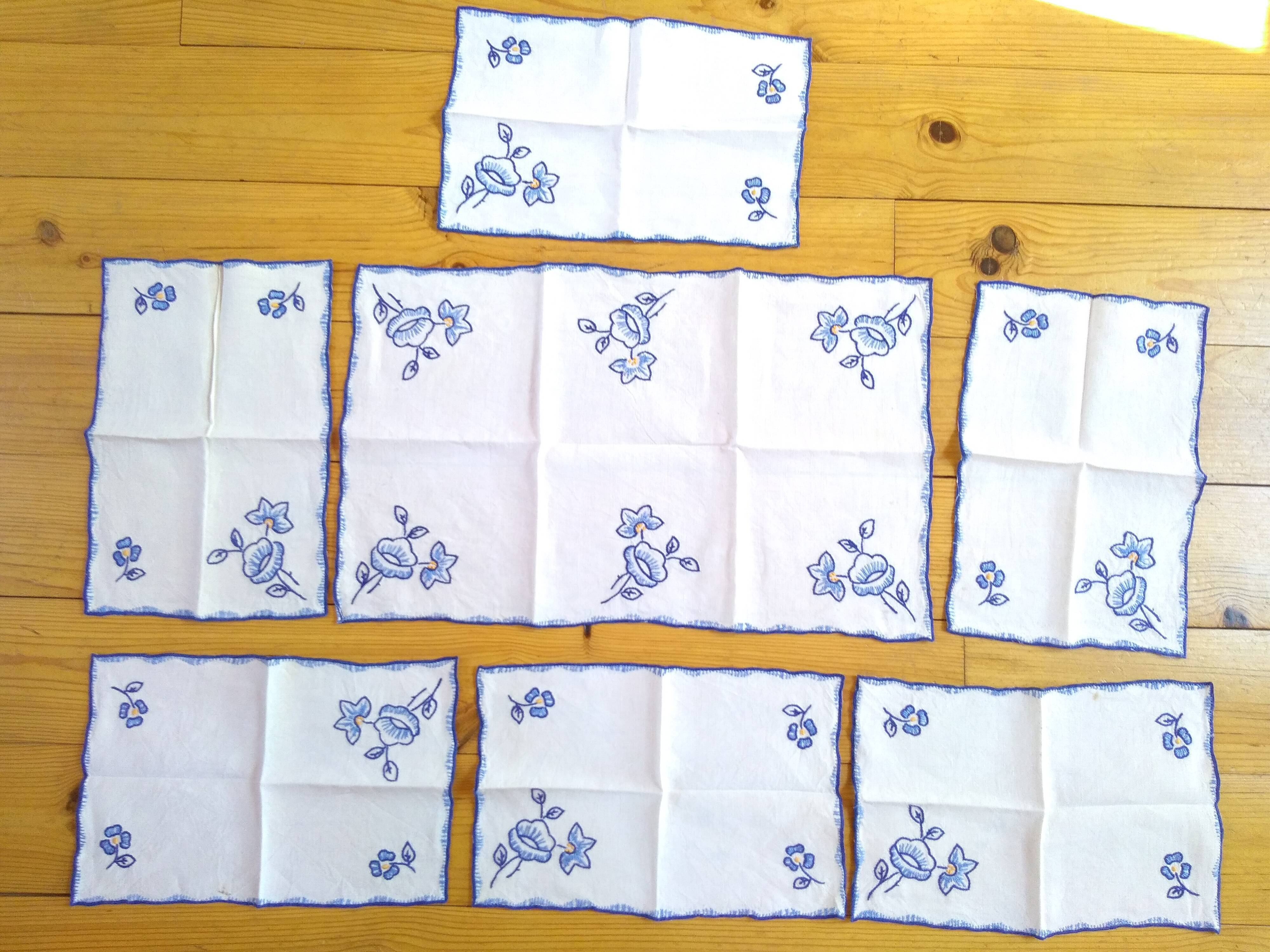 Tea tablecloth and its 6 hand-embroidered towels