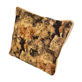 Cushion tapestry cat