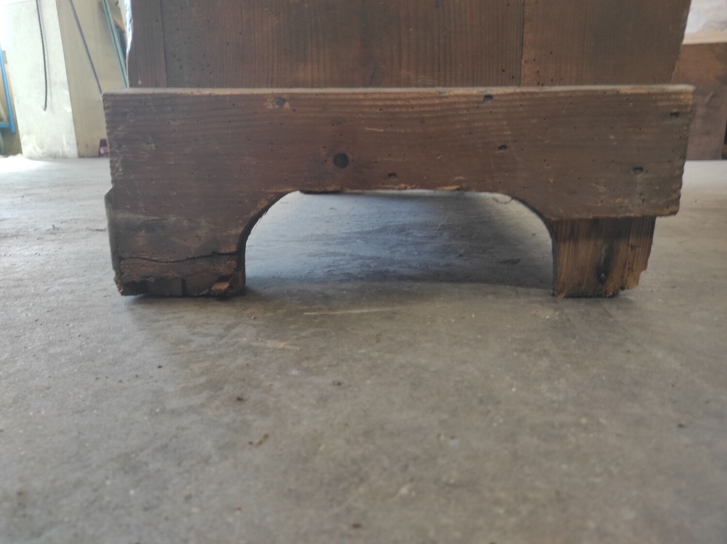 Old Parisian bitter farmhouse 1 rustic fir door with key