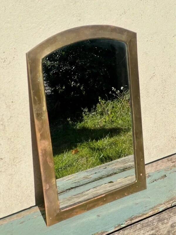 Vintage brass mirror – In the style of Odoux (1960s)