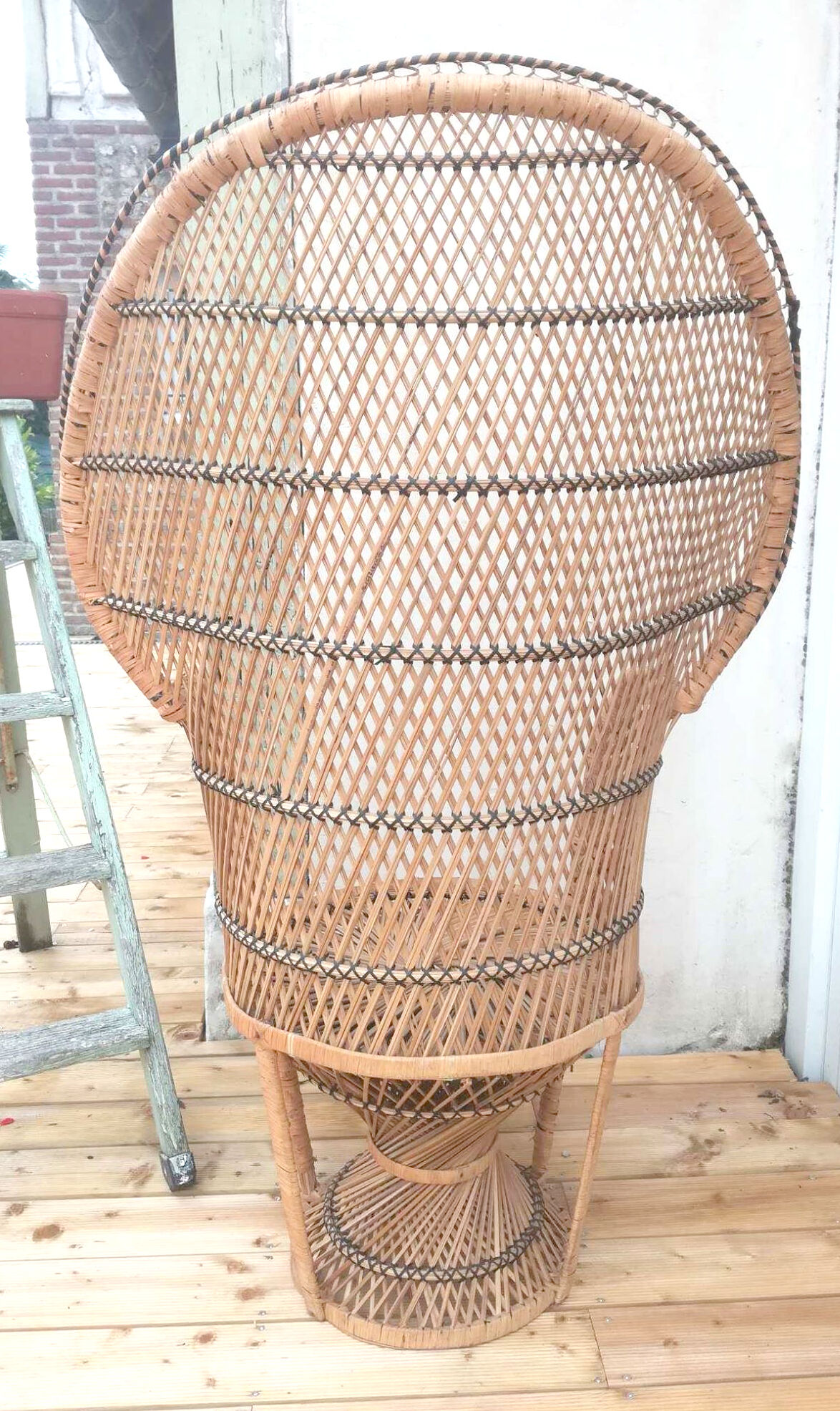 Armchair Emmanuelle