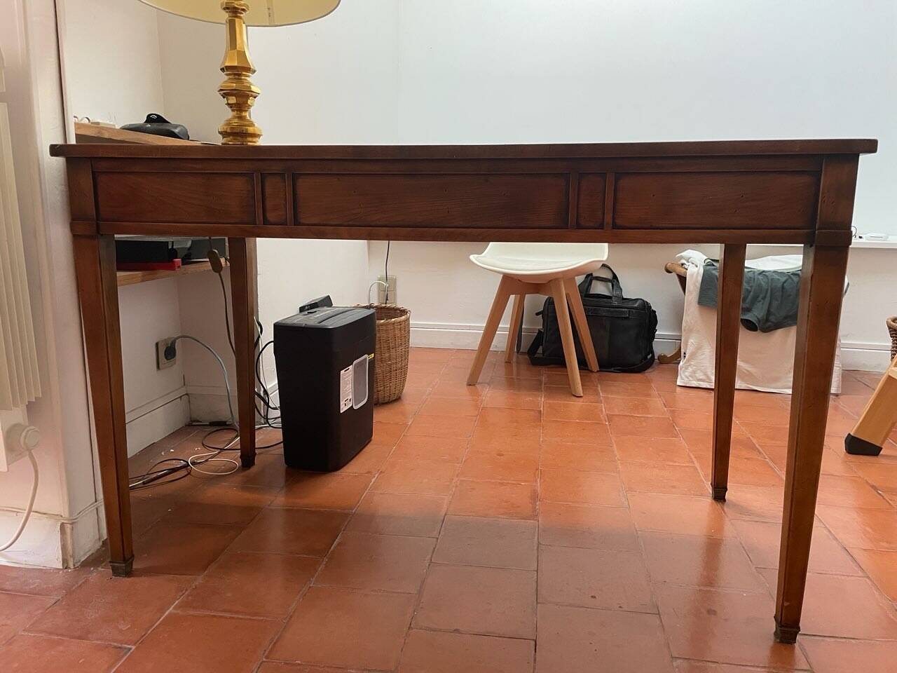 English style desk Roche Bobois