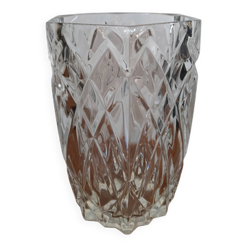 Vase ancien à facettes en verre